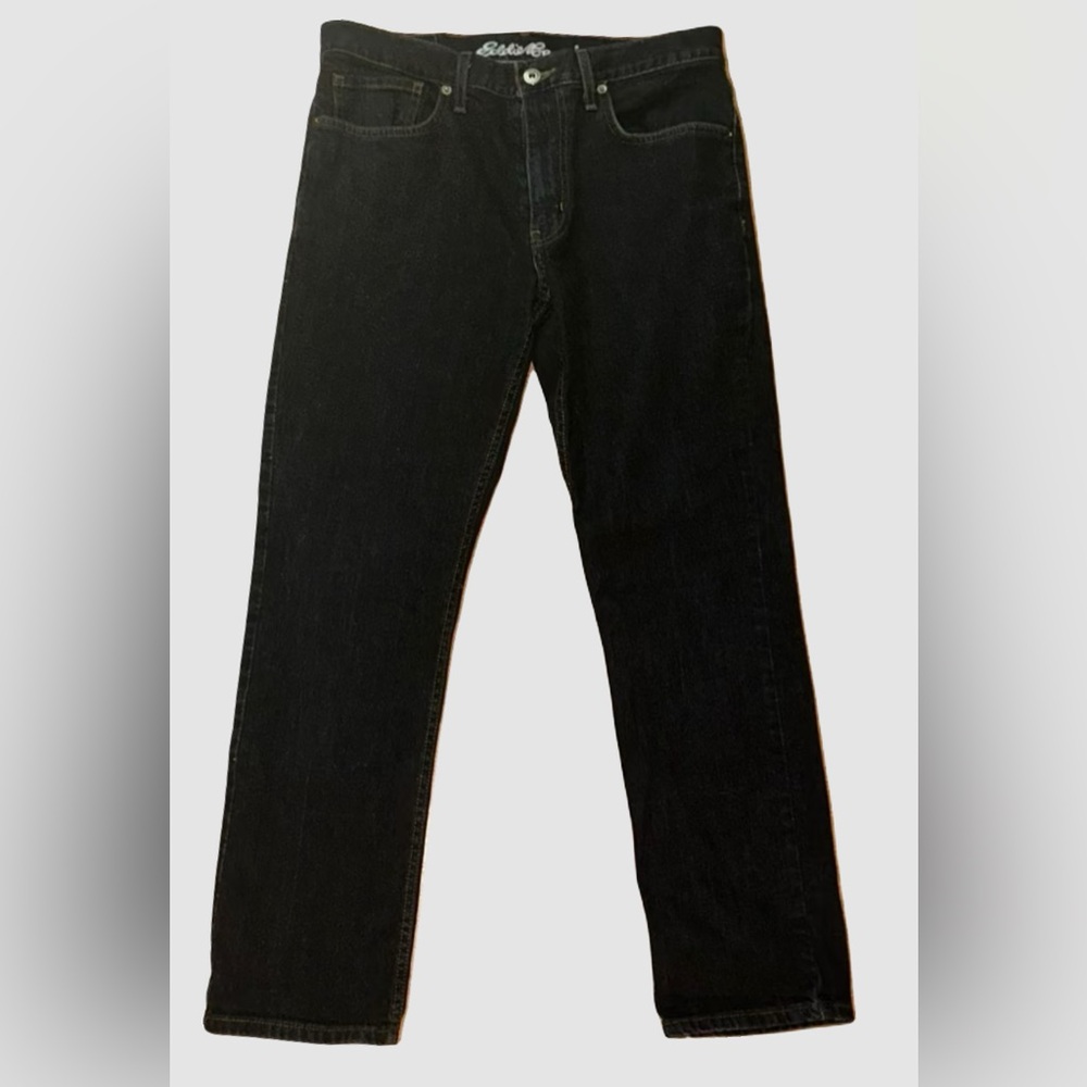 Eddie Bauer Men’s Denim slim fit jeans excellent condition ✨PRICE DROP✨ to $30